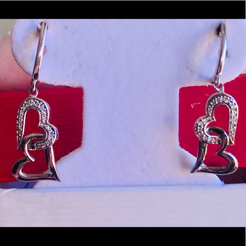 NWOT .22 CTW GENUINE DIAMOND DANGLE HEART EARRINGS - Picture 5 of 10